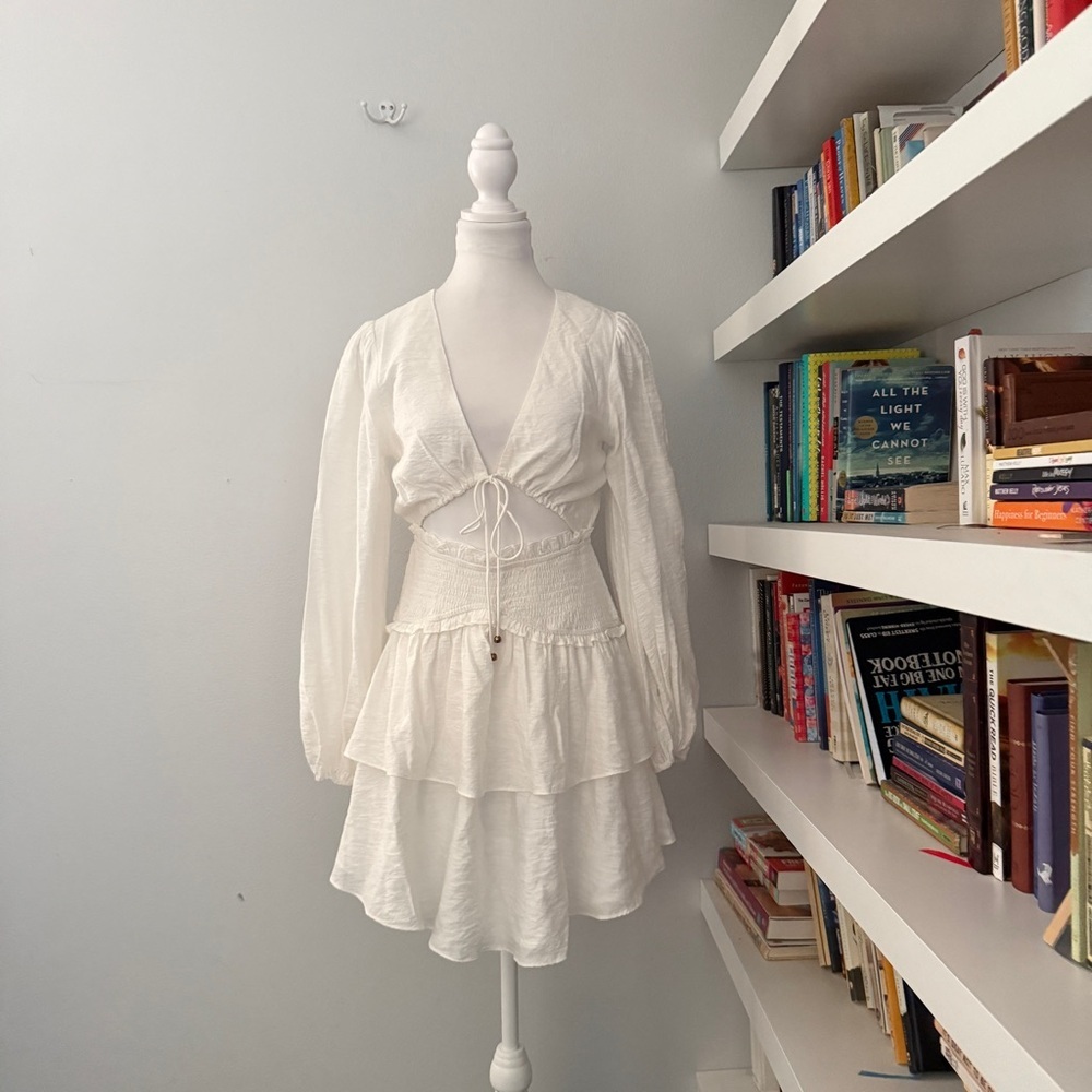 Indikah cutout long sleeved smocked and tiered mini dress medium